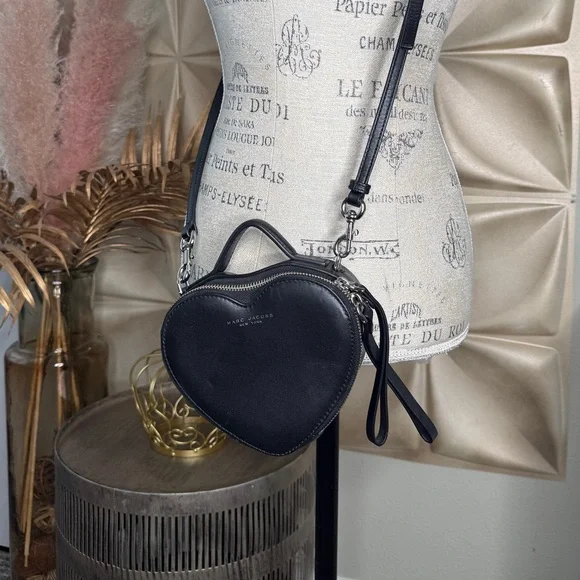 Marc Jacobs Black Heart-Shaped Mini Crossbody Bag - Picture 1 of 6